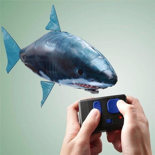 Requin Gonflable Télécommandé
