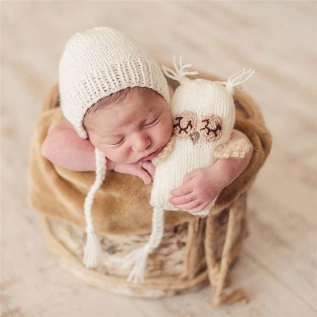 Bonnet tricoté & doudou bébé